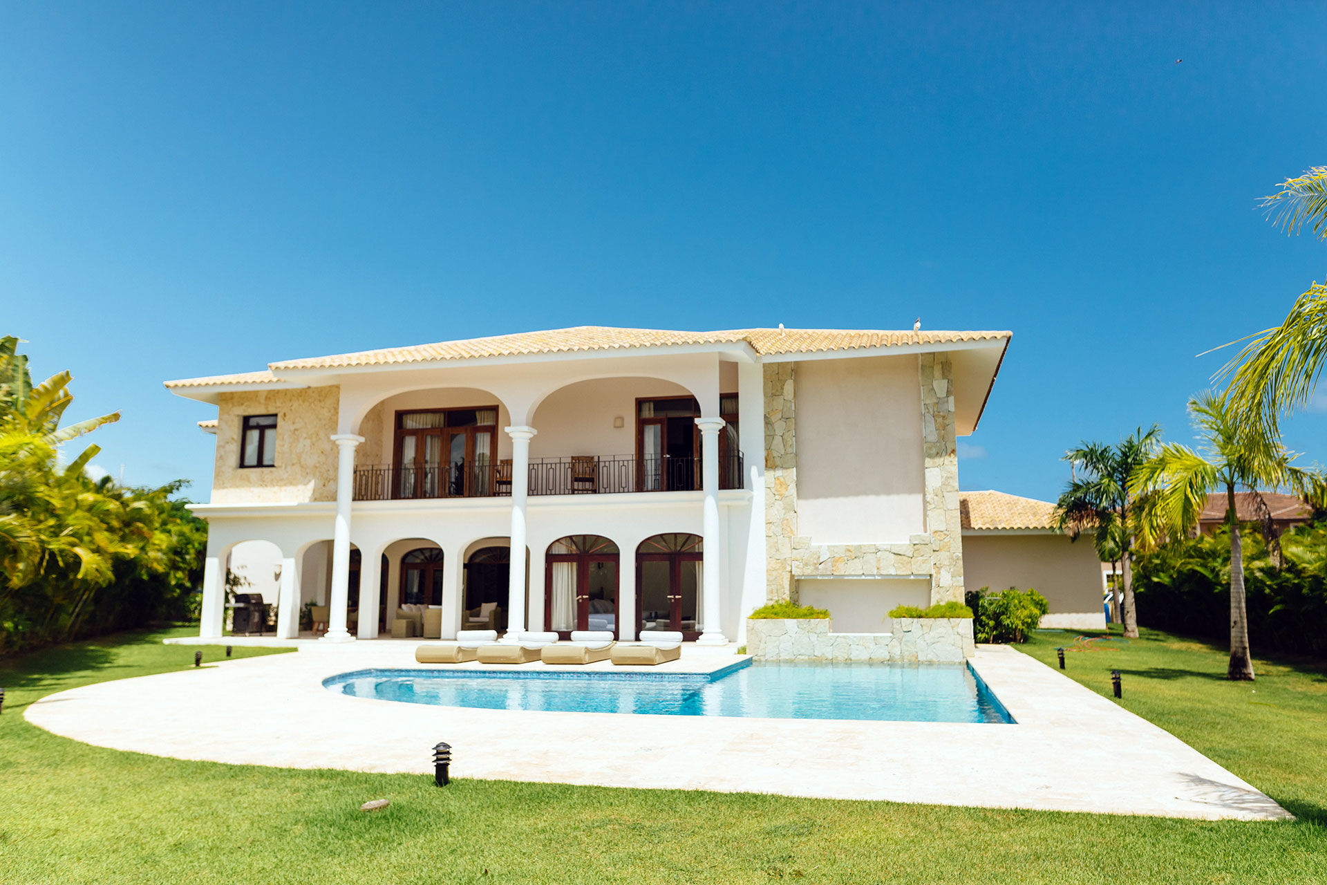 Swimming Pool Villa 339 Cocotal Golf & Country Club 03