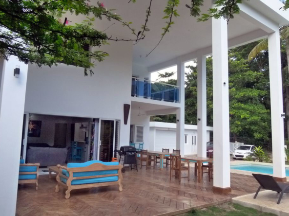 Casa Blanca Terrace 01
