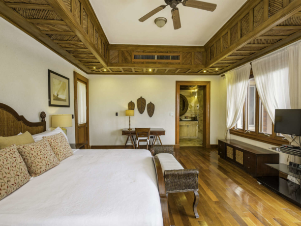 Villa Caleton 8 Room 01