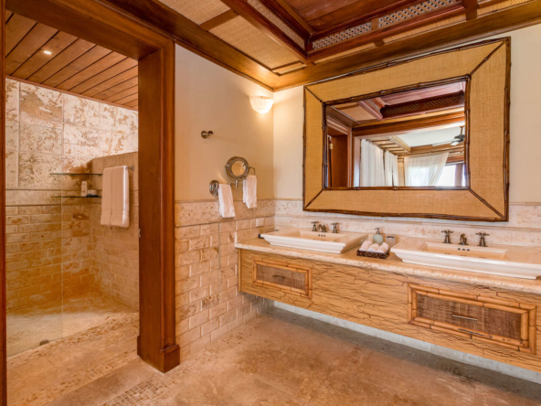 Villa Caleton 9 Bathroom 03