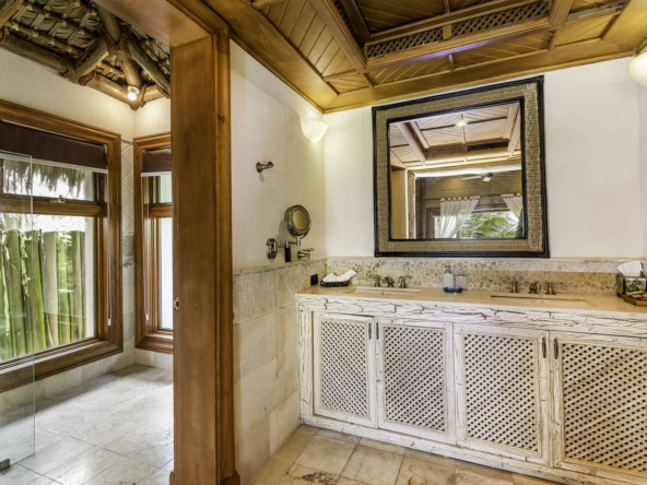 Villa Caleton 9 Bathroom 06