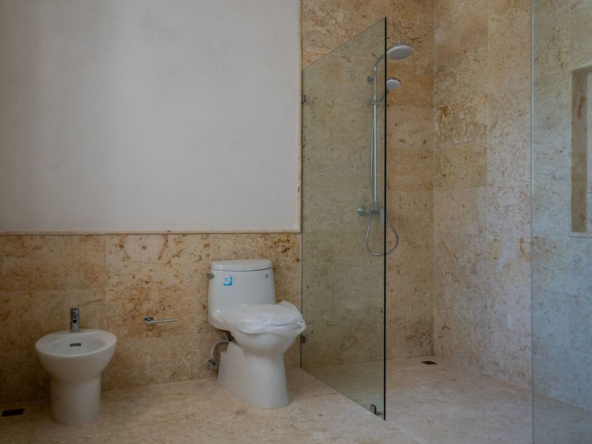 Villa Arrecife 60 Bathroom 02