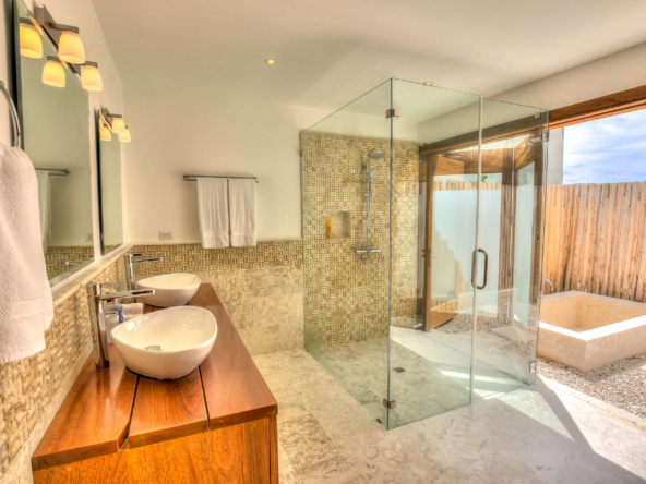 Villa Cayuco 9 Bathroom 03