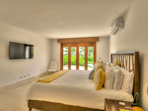 Villa Cayuco 9 Room 01