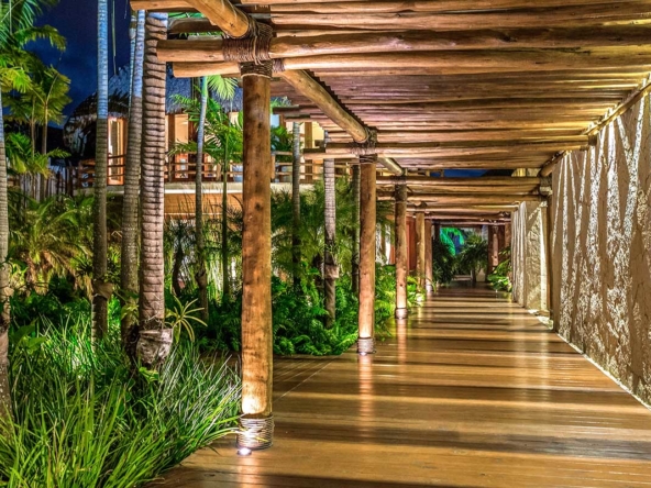 Villa Kayanta Aisle 01