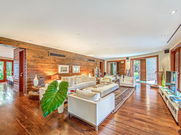 Villa Kayanta Salon 02