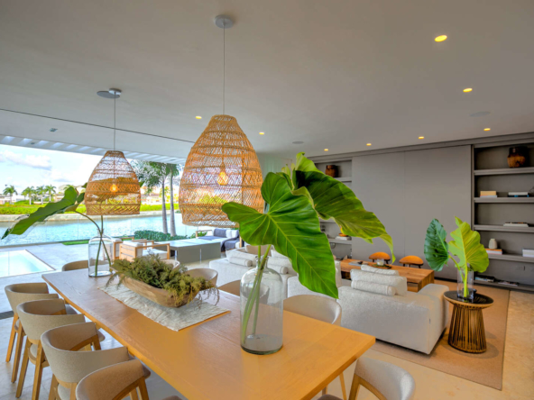 Villa Ocean Eleven Dining Room