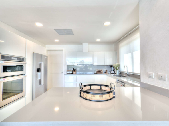 Villa Ocean Eleven Kitchen 01