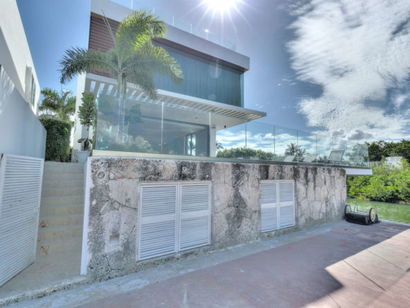 Villa Ocean Eleven Outside 01