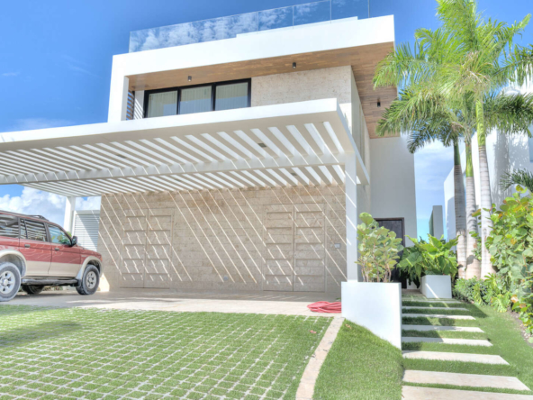 Villa Ocean Eleven Parking