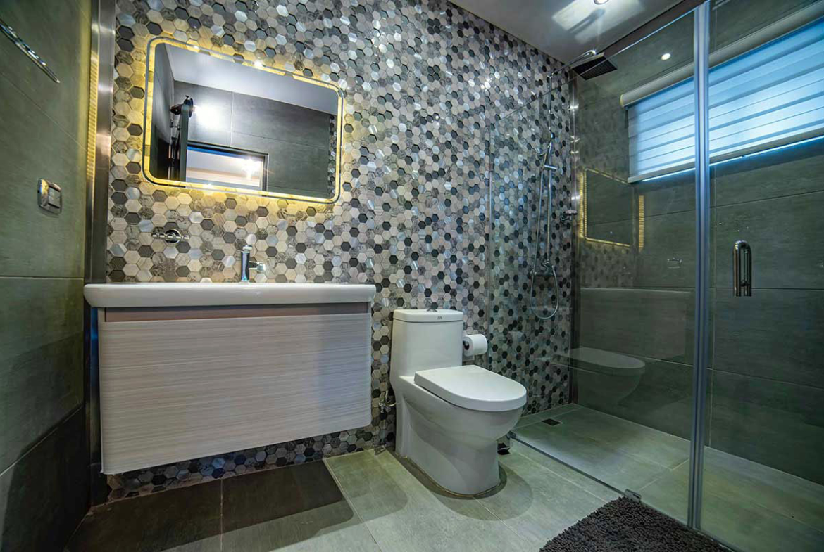 Luxury Villa Bathroom 02