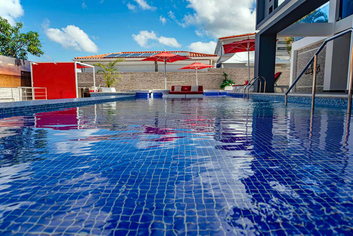 Luxury Villa Pool 07