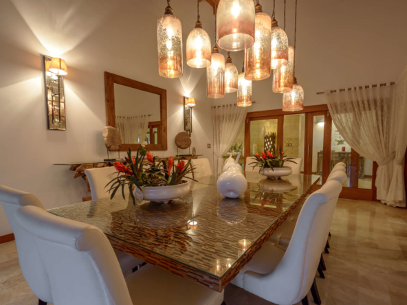 Las Canas 20 Dining Room
