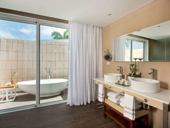 The Pineapple Bathroom