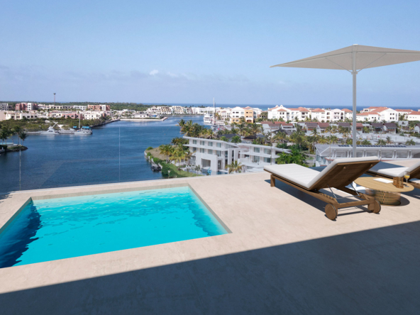 Roof terrace with jacuzzi of the apartment of Marina Garden 2